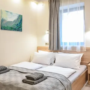 Apartman For 