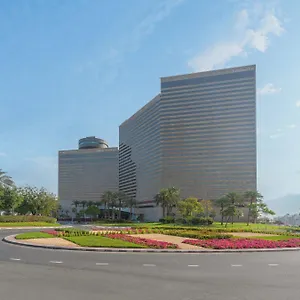 Hyatt Regency - Corniche 5* דובאי