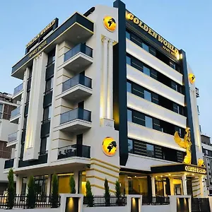 Golden World شقة فندقية